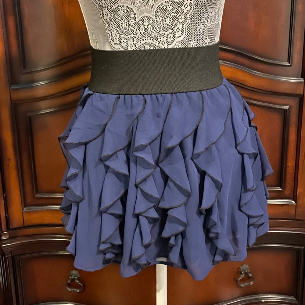 Express Ruffle Skirt